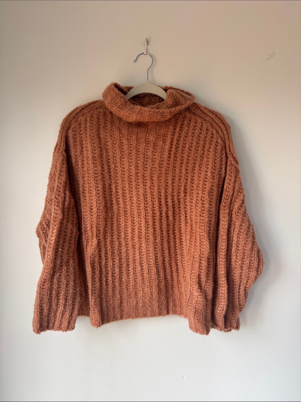 Free People Chunky Ribbed Turtleneck Sweater in Rust Orange